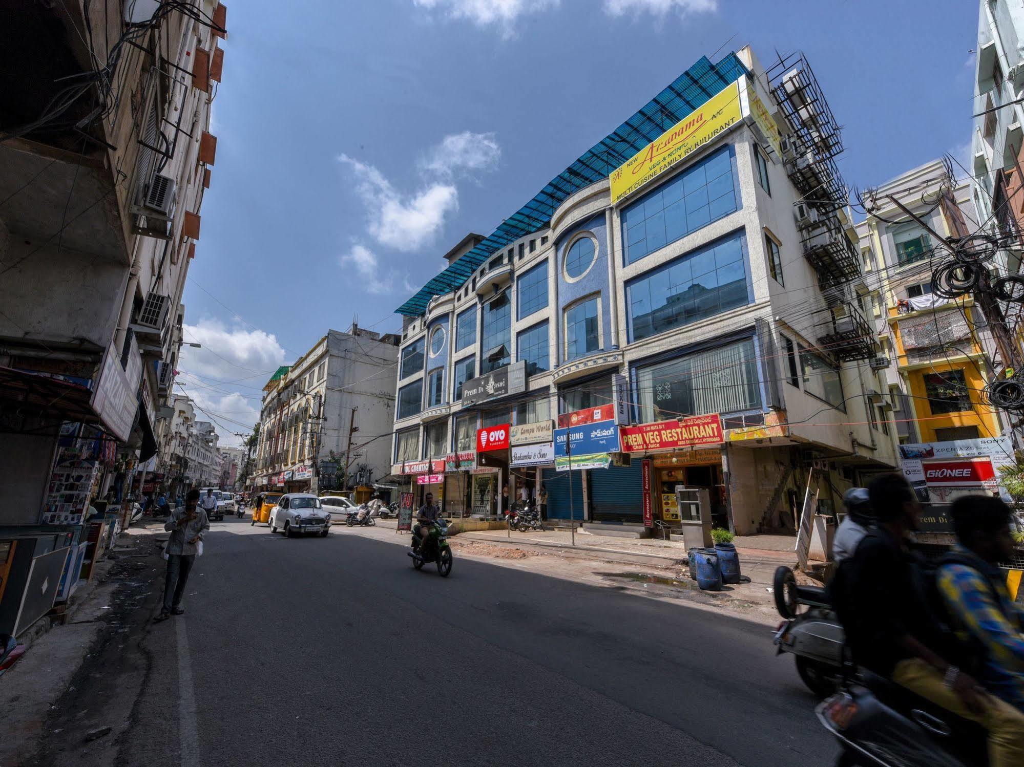 Oyo Rooms Abids Hyderabad Exterior photo